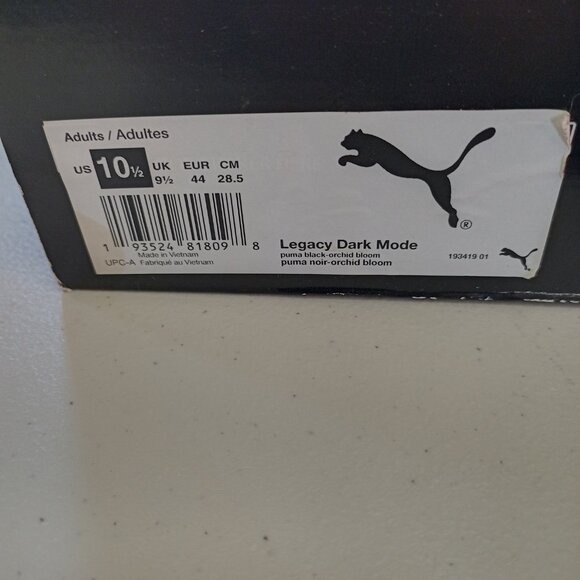 Size 10.5 - Puma Legacy Dark Mode og box worn once - Picture 6 of 11